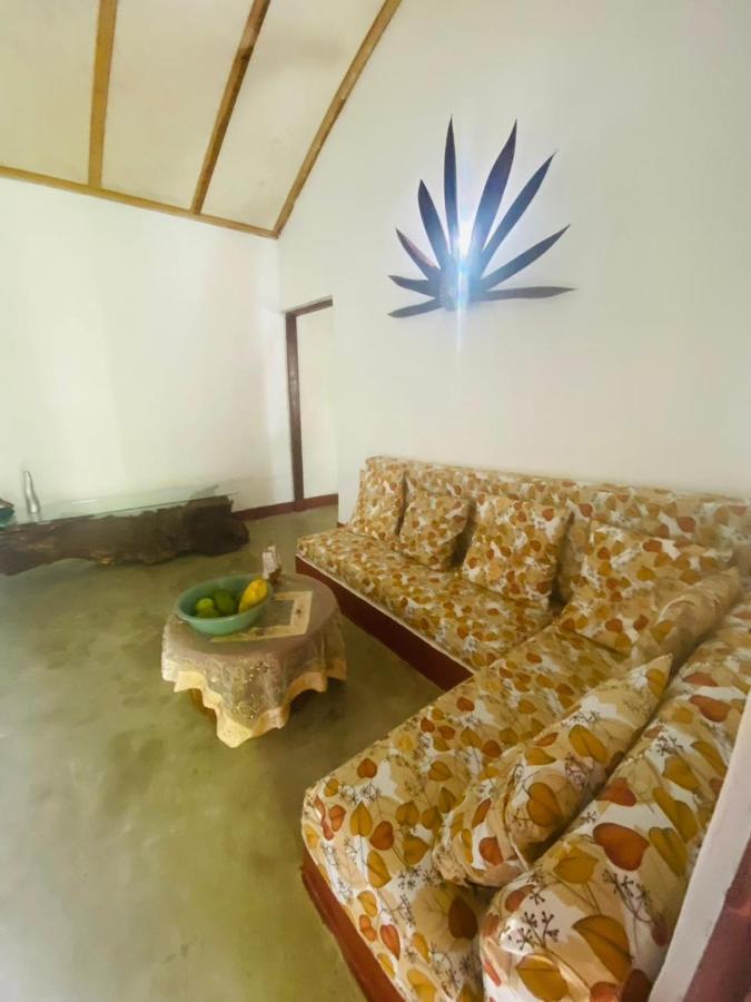Mango Place Hikkaduwa Bagian luar foto